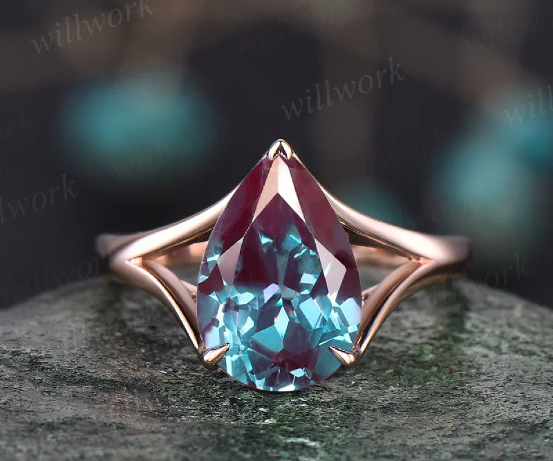 Vintage pear shaped alexandrite ring rose gold solitaire unique engagement ring 14k rose gold split shank promise bridal wedding ring women