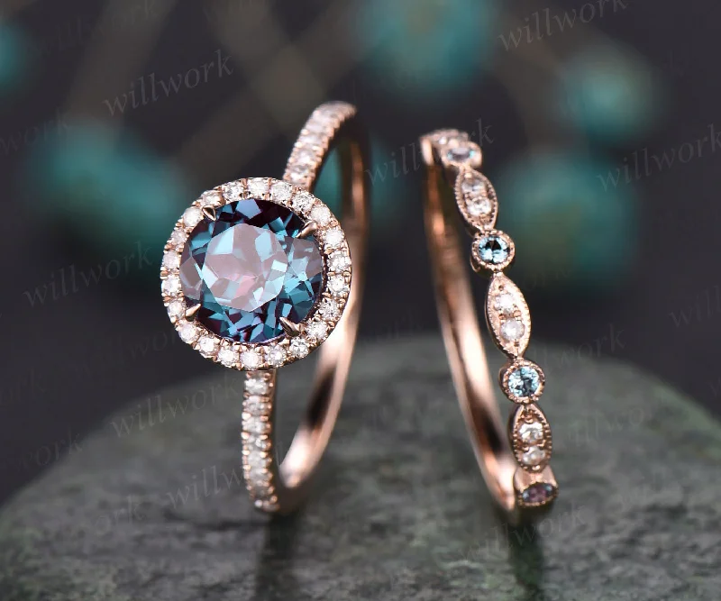 Round cut Alexandrite engagement ring set diamond halo ring Alexandrite wedding band rose gold ring women bridal set color change stone ring