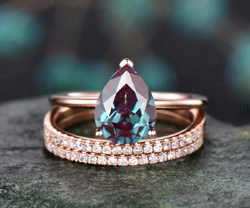 Vintage Alexandrite ring set solitaire Alexandrite engagement ring set rose gold June birthstone ring unique wedding bridal ring set gifts