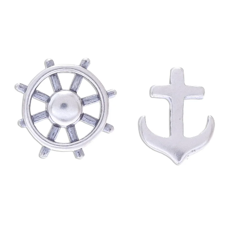 NOVICA Setting Sail, Sterling silver button earrings - 0.4*0.4