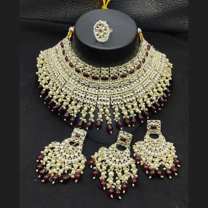 Lucentarts Jewellery Gold Plated Kundan Stone And Pearls Choker Necklace Set