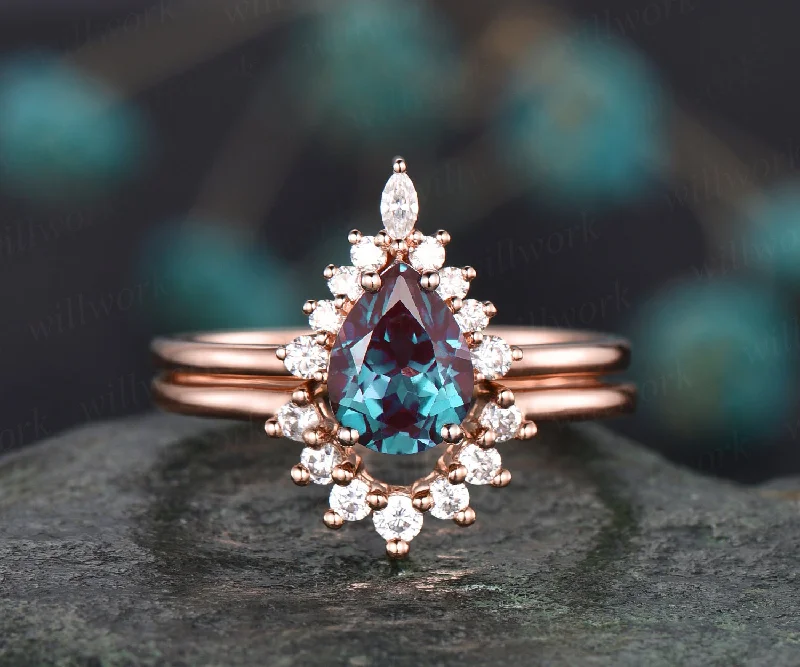 Vintage pear shaped Alexandrite engagement ring set rose gold art deco halo moissanite ring set unique bridal wedding ring set for women