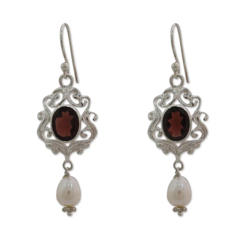 Sterling Silver 'Classic India' Pearl Garnet Earrings (8 mm)