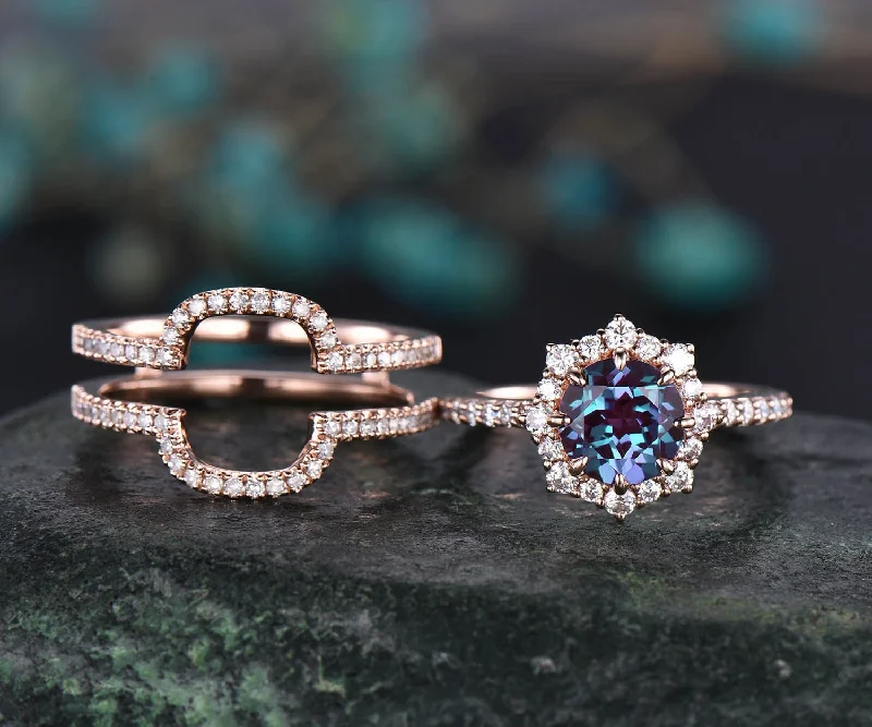 2pcs alexandrite ring set unique bridal set alexandrite engagement ring set 14k rose gold moissanite halo ring diamond wedding band jewelry