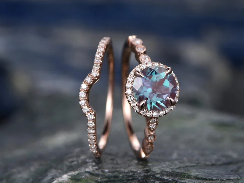 2pcs June birthstone ring color change alexandrite engagement ring set rose gold vintage alexandrite bridal set curved diamond wedding band