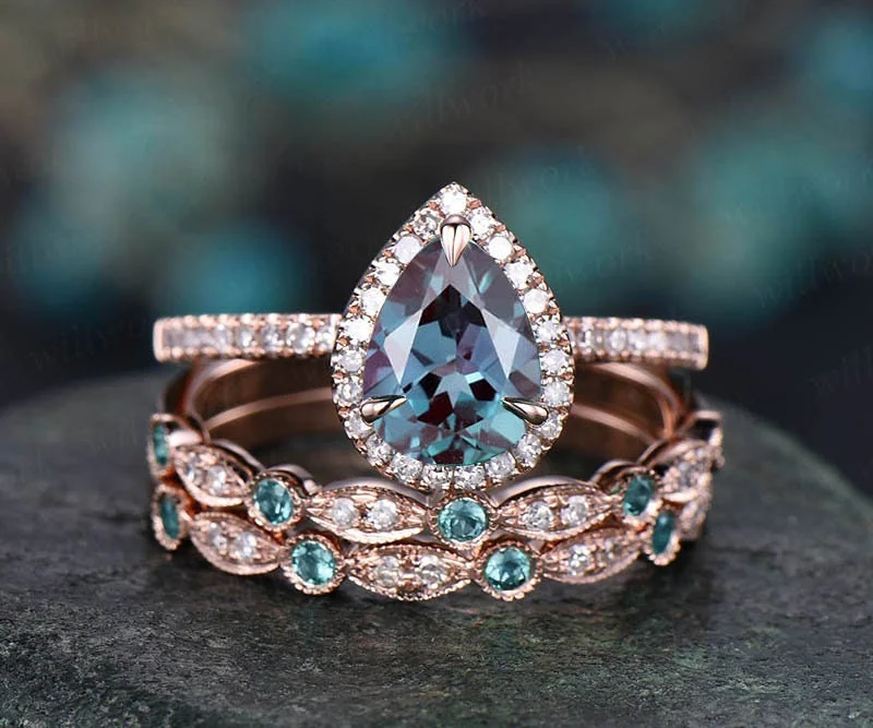 Pear shaped alexandrite engagement ring set vintage alexandrite bridal set art deco diamond halo ring set June birthstone ring for women