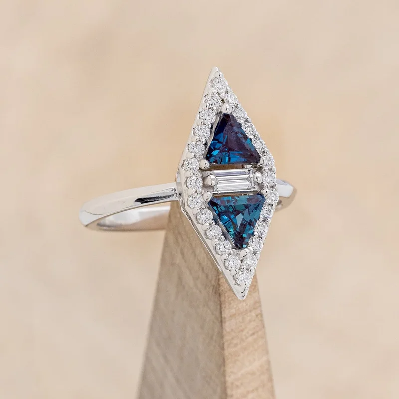 "OLYMPIA" - GEOMETRIC LAB-GROWN ALEXANDRITE ENGAGEMENT RING WITH DIAMOND ACCENTS