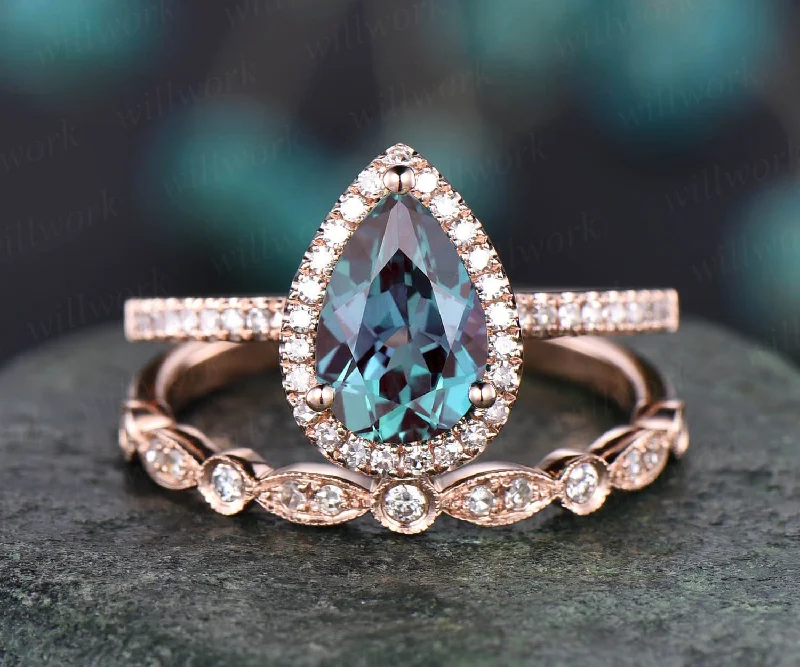 2pcs Alexandrite wedding bridal set pear Alexandrite engagement ring set rose gold art deco stacking matching diamond ring unique jewelry