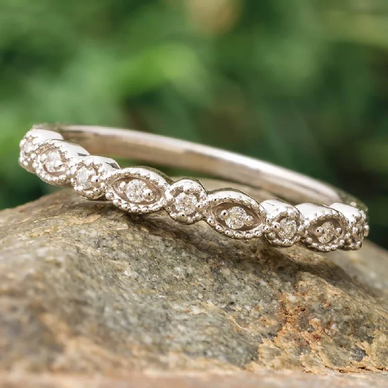 Vintage Style Moissanite Wedding Band