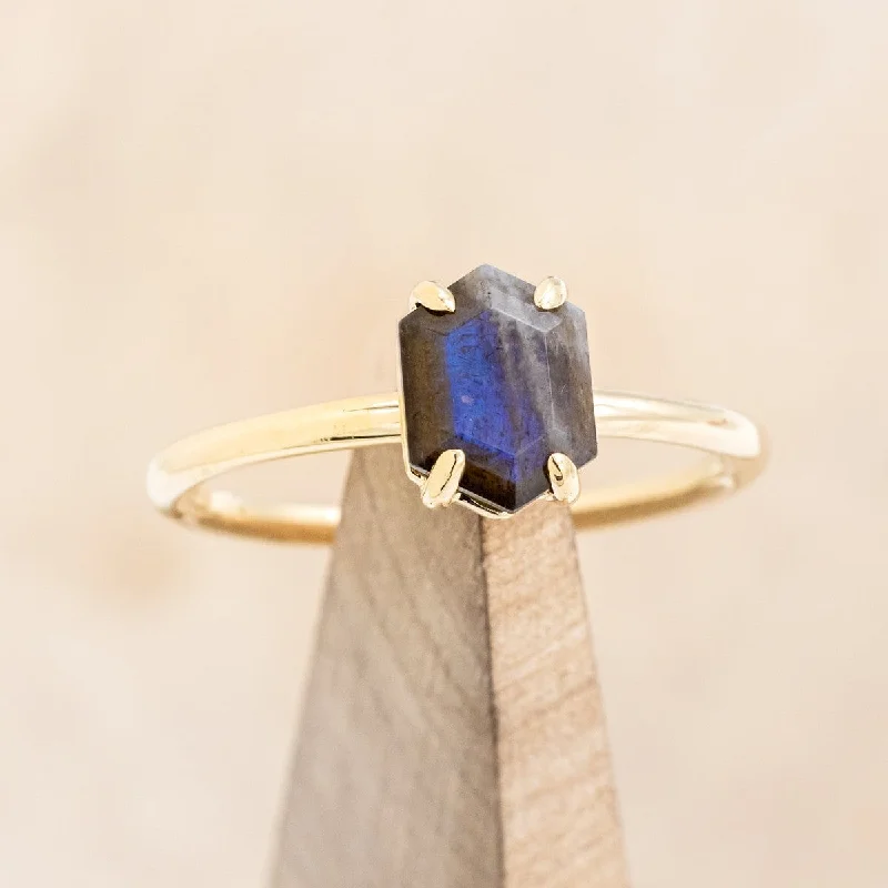 "AURUM" - LABRADORITE SOLITAIRE ENGAGEMENT RING