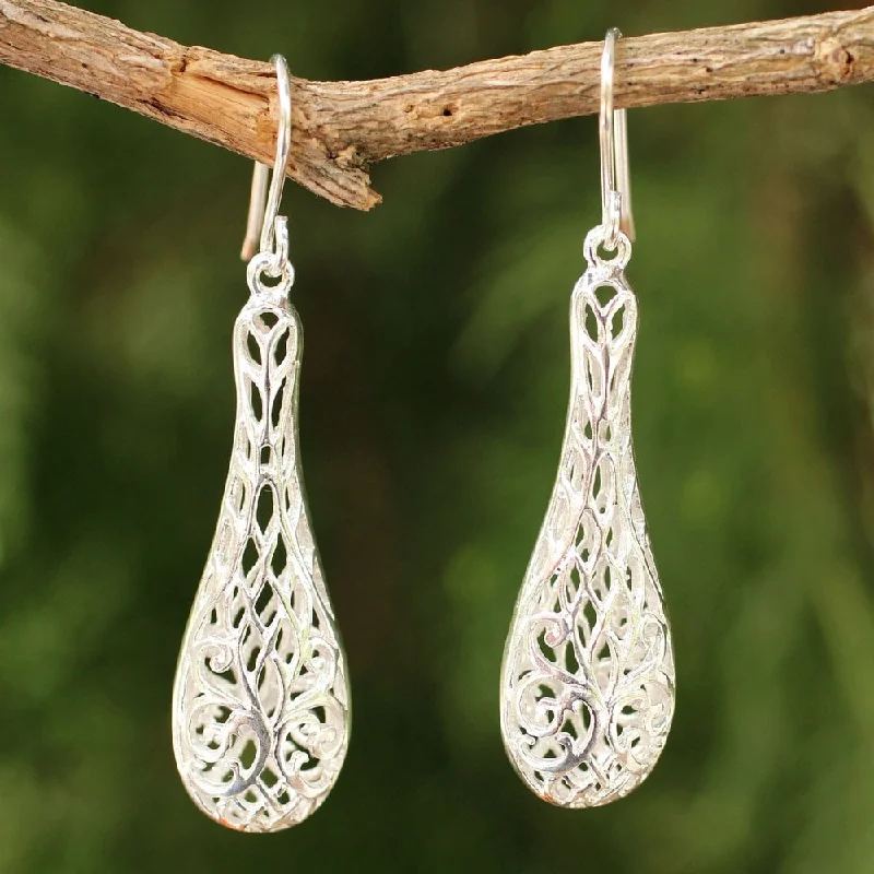 Handmade Sterling Silver 'Thai Lace' Dangle Earrings (Thailand)